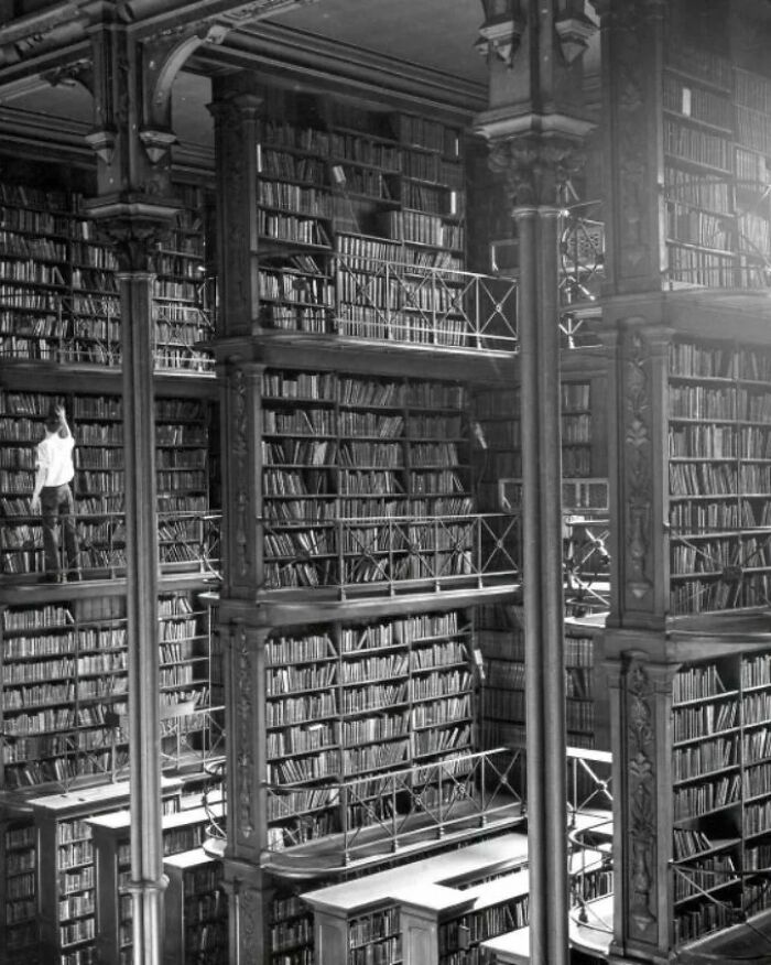 The Old Cincinnati Library Before Being Demolished, 1874-1955