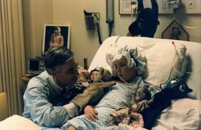 Fred Rogers Performing A "Bedside Solo Show" For 7-Year Old Beth Usher During Her Coma After Undergoing Surgery For "Rasmussen’s Encephalitis" At The John Hopkins Childrens' Hospital In Baltimore, Maryland, 1987