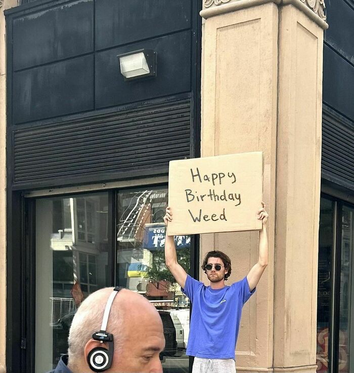 Clever-Dude-With-Sign-Annoying-Things-Protesting