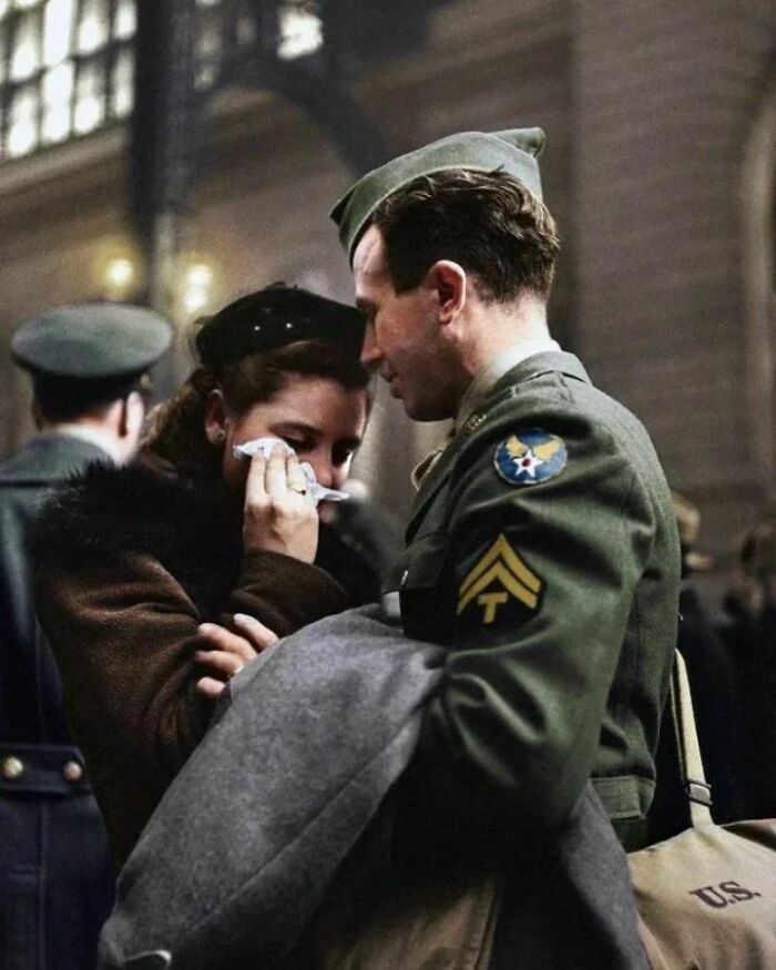 Penn Station, NY 1943. A Soldier's Farewell To His Wife