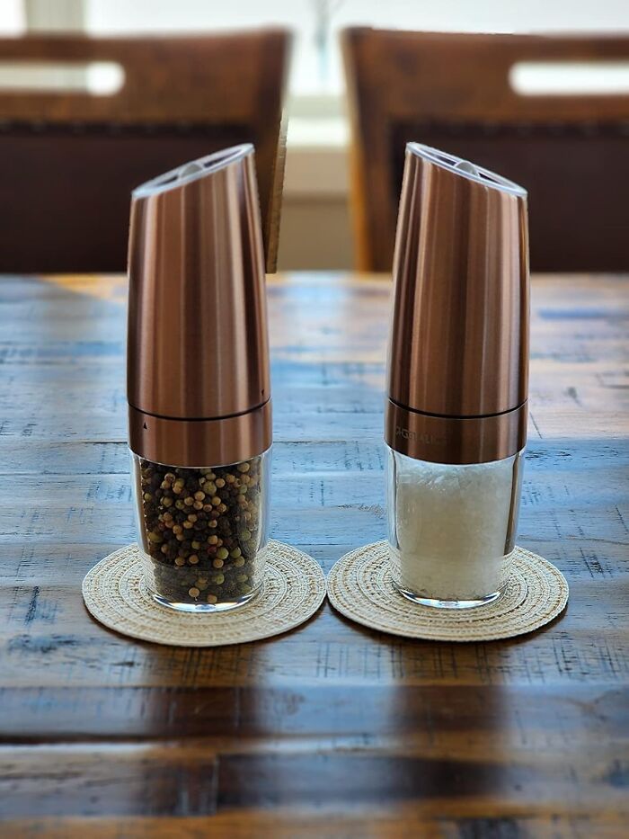 This Electric Pepper And Salt Grinder Set Is The One-Handed Kitchen Wonder That Will Make You Feel Like A Professional Chef, Effortlessly Adding Freshly Ground Flavor To Your Dishes With Just The Push Of A Button