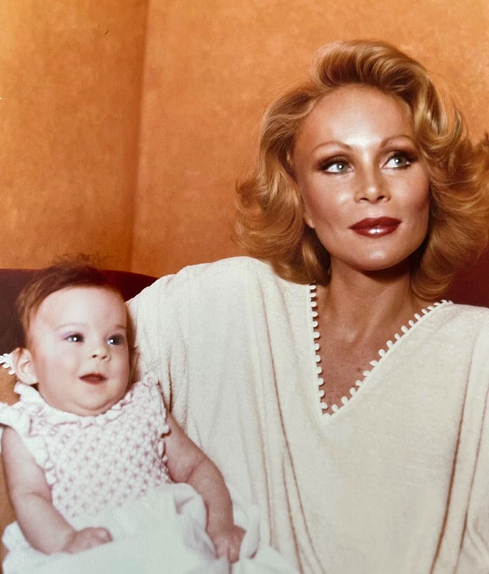 ‘Catwoman’ Jocelyn Wildenstein Reveals Her Original Face In Stunning Throwback Post