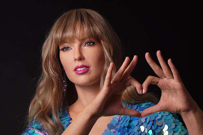 “I Ordered Taylor Swift From Wish”: Fans Roast Wax Museum’s Latest Statue