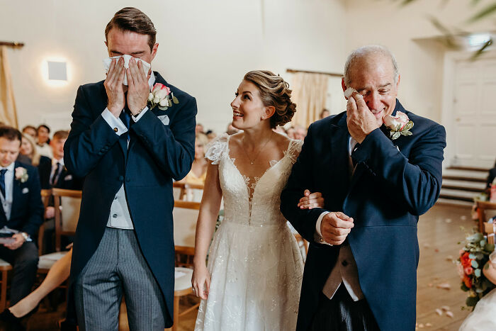 I Captured 11 Unscripted Wedding Moments That Became Award-Winning Photos