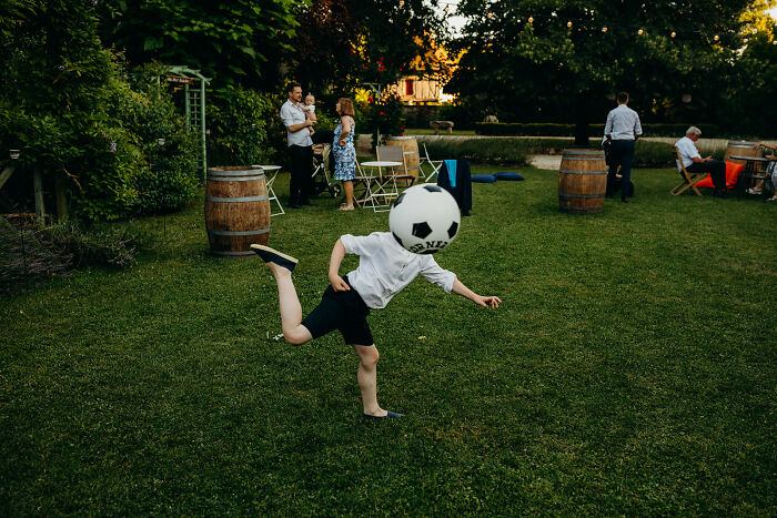 I Captured 11 Unscripted Wedding Moments That Became Award-Winning Photos