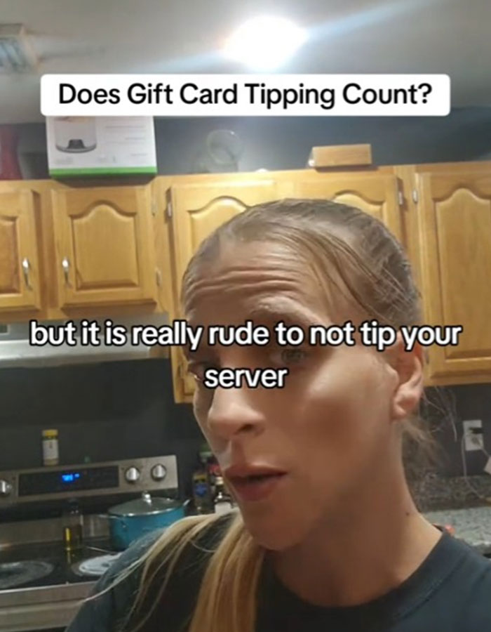 “Tipping Is Out Of Control”: Waitress Rejects 35% Gift Card Tip, Leaving Customer Confused