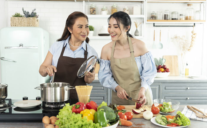 Man’s Family Jealous Of Wife's Cooking, Cause Fuss When She Hangs With Guys Instead Of Cooking