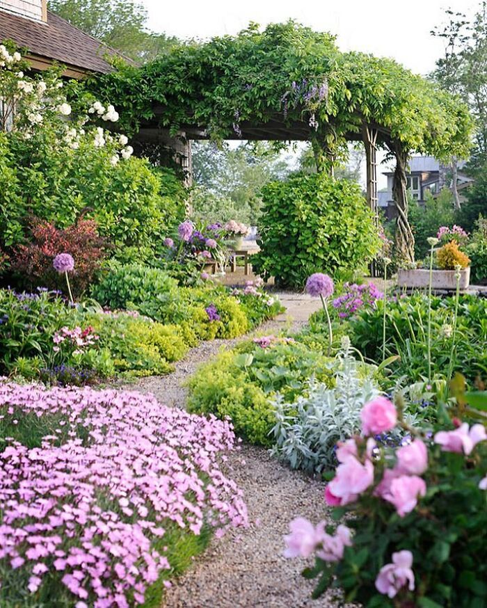 Beautiful-Gardens-Instagram