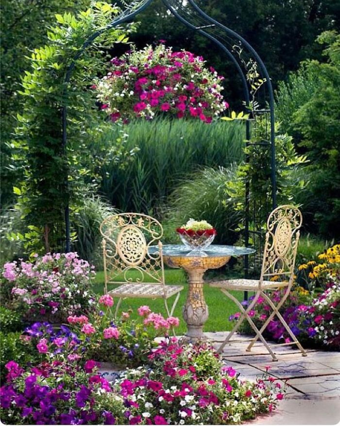 Beautiful-Gardens-Instagram