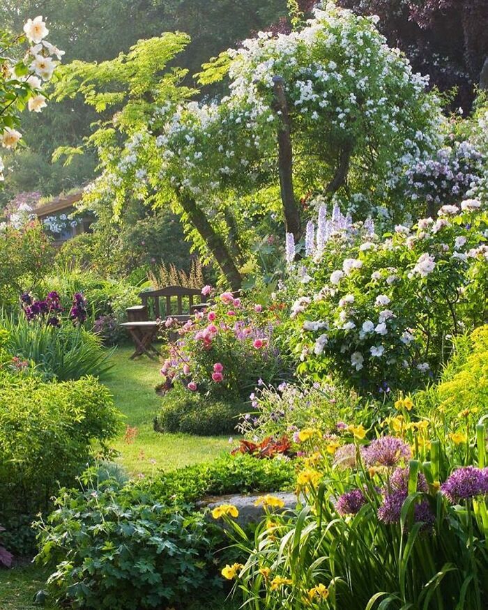 Beautiful-Gardens-Instagram