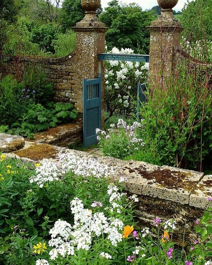 Beautiful-Gardens-Instagram