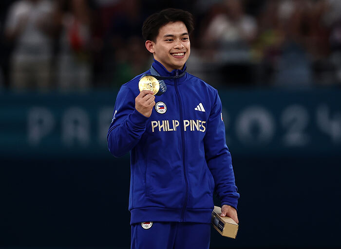 Olympics Gold Winner Accuses Mom Of Stealing His Money And Rejecting His Girlfriend