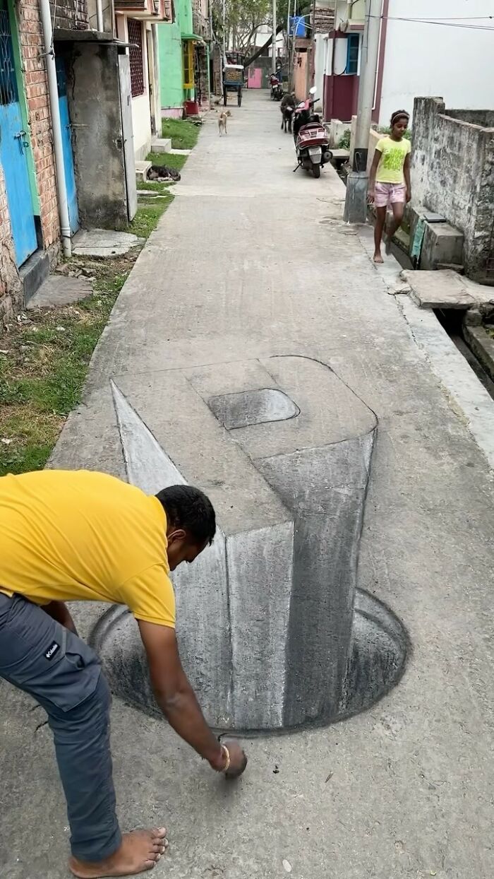 Art Teacher Entertains His Neighborhood With Fun 3D Street Art Made With Chalk (31 Pics)