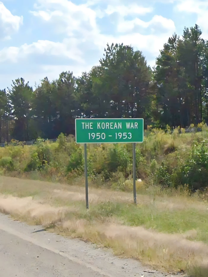 On I-385 In South Carolina, There’s Just A Sign That Reminds You When The Korean War Took Place