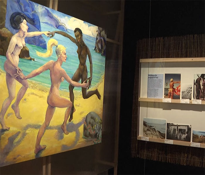 Museum Opens Nudist Exhibit, Allowing Visitors To Walk Around Without Any Clothes On