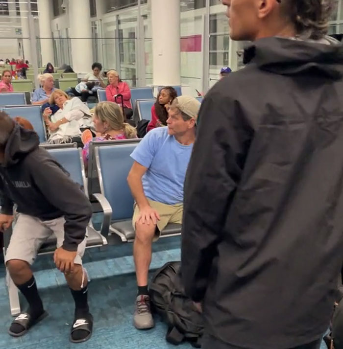 Flight Full Of Passengers Stranded In Airport Are Unable To Leave The Terminal, Video Goes Viral 