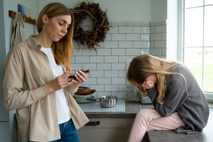 Ex Wants To See His Kids But Won’t Lift A Finger, Livid When Mom Refuses To Drive Them To See Him