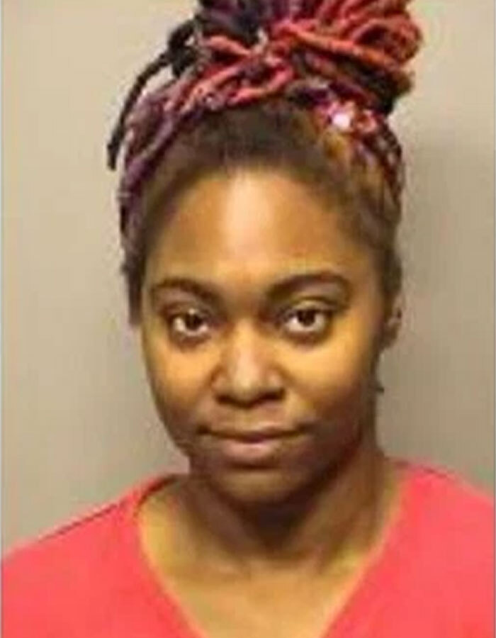 Woman Arrested For Sharing "All You Can Eat" Meal With Group At Applebee's