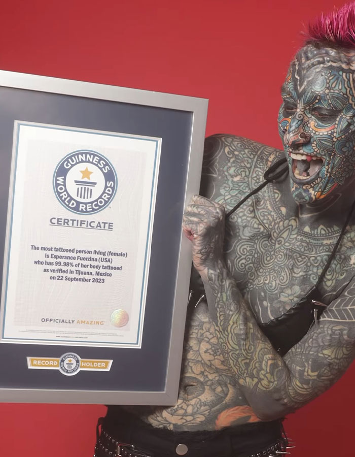 Army Vet Breaks World Record With 99.9% Of Body Tattooed, People “Heartbroken” With Photos