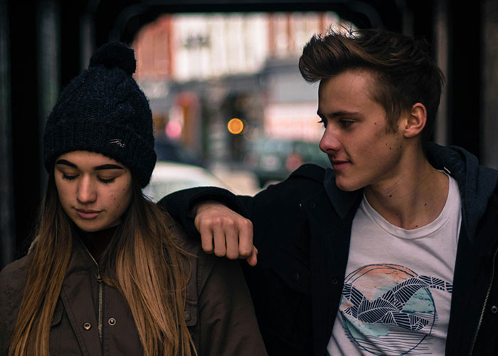 "Left Her Boyfriend To Be With Me": 65 Red Flags People Wouldn't Ignore In A Partner Again