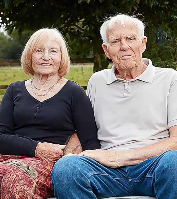 British Couple To Use “Double” Euthanasia Pod In Switzerland Following Heartbreaking Diagnosis