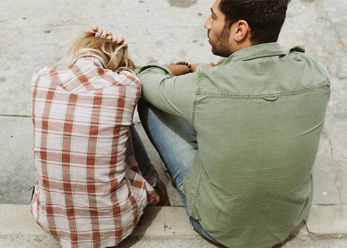 "Left Her Boyfriend To Be With Me": 65 Red Flags People Wouldn't Ignore In A Partner Again