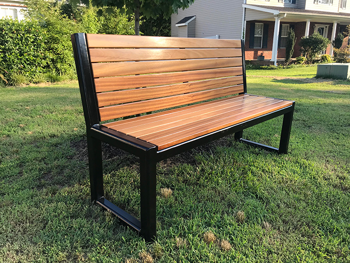 Couple Wants Their Bench Back After Neighbor Makes It Usable Again, Police Get Involved