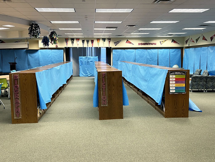 Florida Teacher Here. This Is Our School's "Library" Now