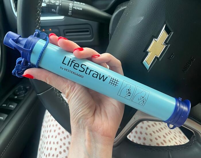 This Lifestraw Personal Water Filter Is So Compact And Lightweight, You Can Take It Anywhere - It's Basically A Pocket-Sized Water Fountain!