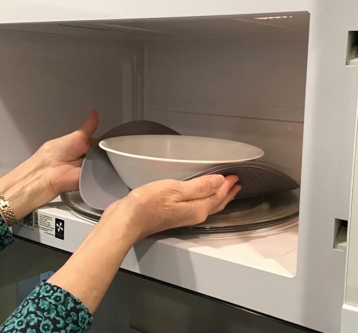 Stop Scrubbing Burnt-On Messes! This Silicone Microwave Mat Makes Cleanup A Breeze, So You Can Spend More Time Enjoying Your Food And Less Time Cleaning Up After It