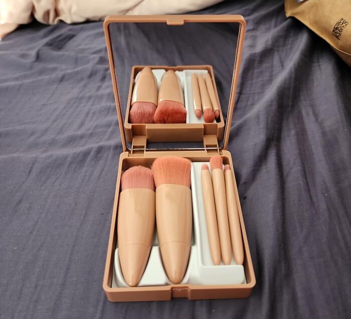 On't Let A Makeup Mishap Ruin Your Day. This Travel Makeup Brush Set Is Your Compact Beauty Arsenal, Ready To Tackle Any Situation