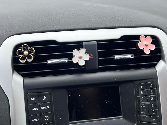  Flower Air Vent Clip Air Freshener: Infuse Your Ride With A Burst Of Floral Freshness