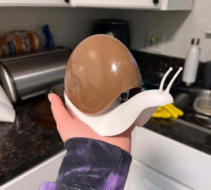 Kitchen Cleanup Just Got More Fun With A Snail Soap Dispenser