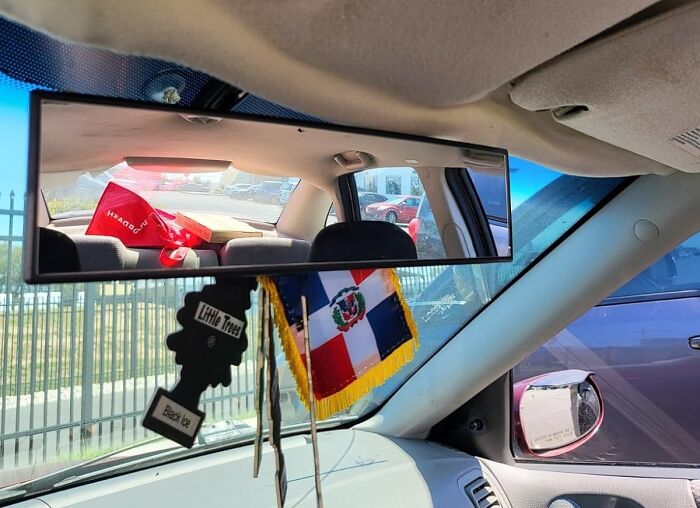 Enhance Your Driving Safety With The Rear View Mirror