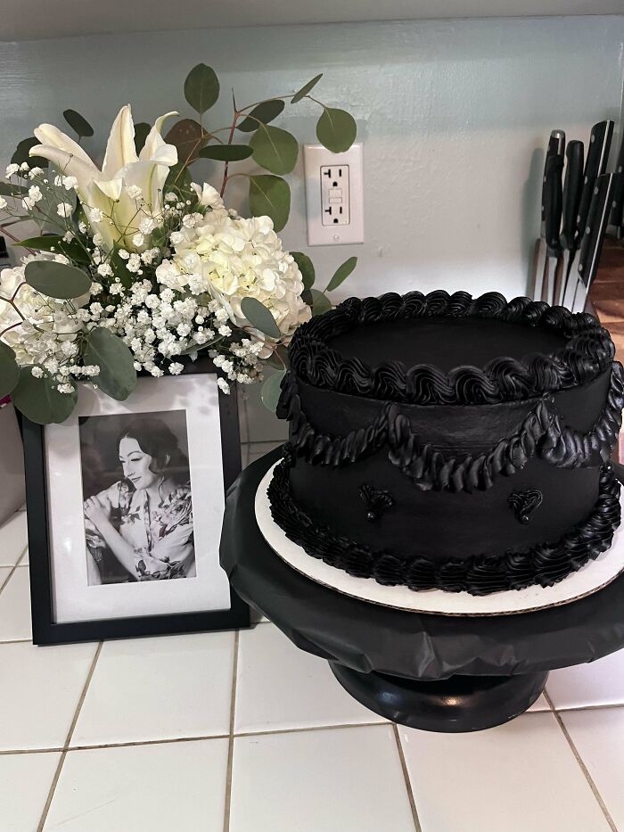 I Had A Funeral For My Youth For My 30th Birthday. I Made An All Black Cake With Black Cocoa Powder. One Of My Favorite Bakes I’ve Made!