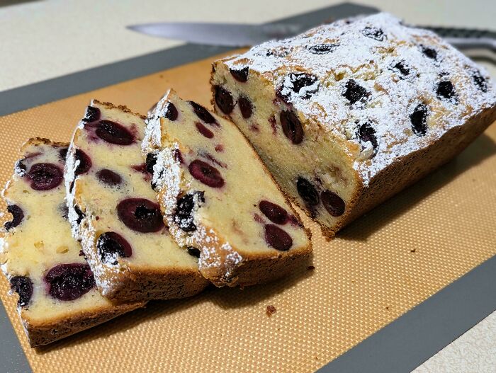 I Made Giada De Laurentiis' Italian Cherry Pound Cake