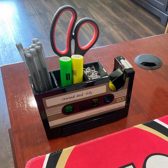 Declutter Your Desk And Unleash Your Inner '80s Kid With This Cassette Tape Pen Holder Vase