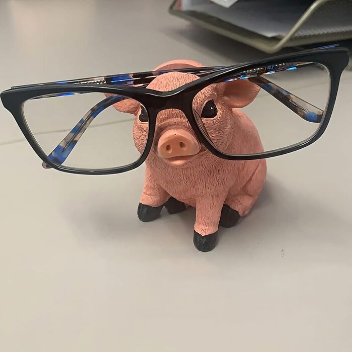 This Resin Piggy Eyeglass Holder Will Make Sure Your Glasses Are Always Stylin', While You're Hogging All The Compliments