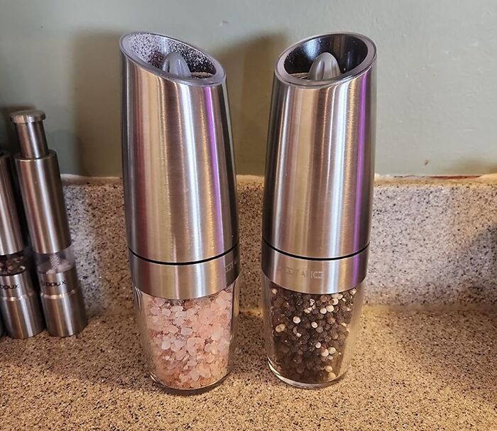 Ditch The Dusty Salt Shaker And Upgrade Your Seasoning Game! This Pepper And Salt Grinder Set Will Have Your Taste Buds (And Your Dinner Guests) Singing Your Praises