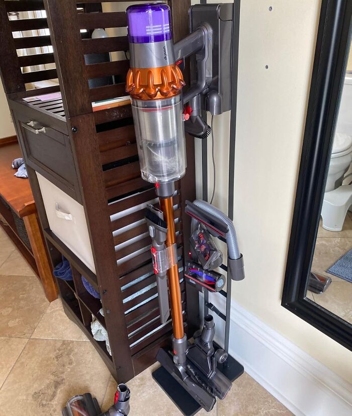 Keep Your Space Tidy And Organized With The Vacuum Stand – It’s The Perfect Storage Solution For Your Vacuum And Accessories