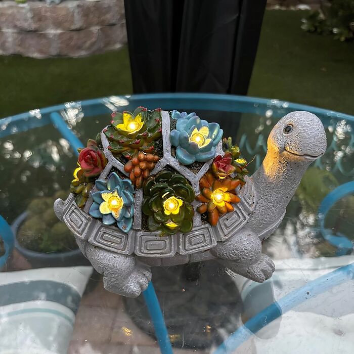 This Solar Turtle Statue Is Shell-Abrating Eco-Friendly Vibes In Your Garden, No Batteries Required! 