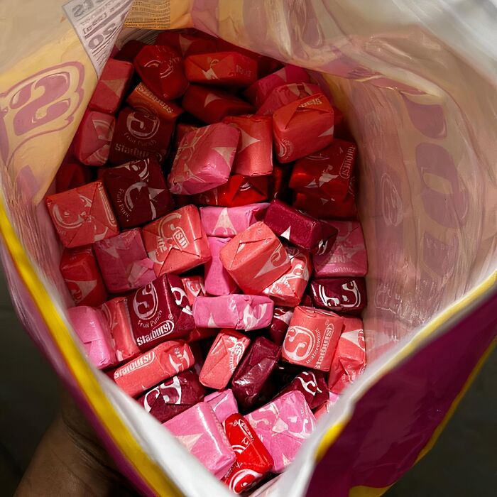  Starburst Fruit Candy - Juicy Chews In Strawberry, Punch, Watermelon, And Cherry Flavors!