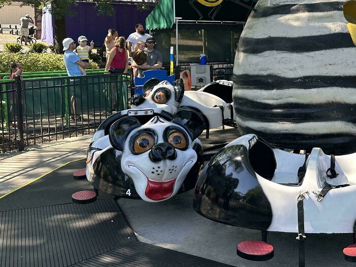 Panda-Themed Children’s Ride