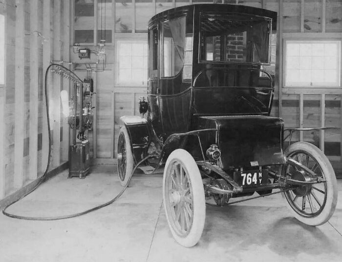 Charging An Electric Car In The Garage, 1911