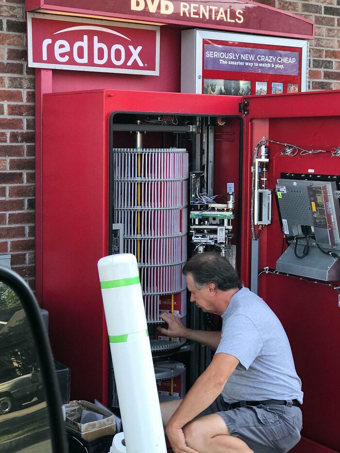 Inside Of A Redbox Machine