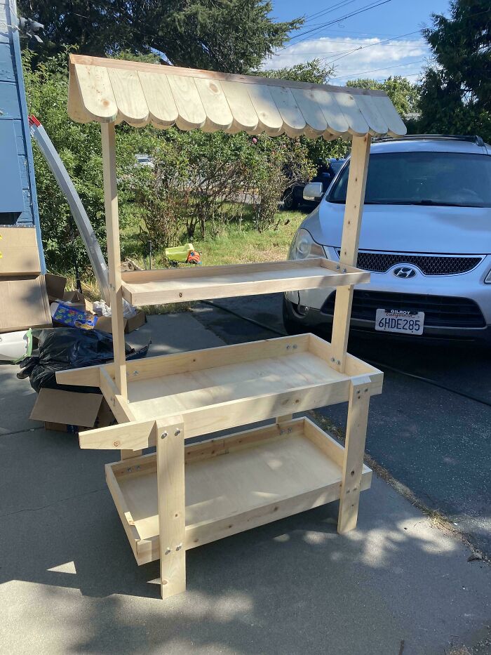 My Daughter Wanted A Lemonade Stand, She Got A Lemonade Stand. All That’s Left Is Paint