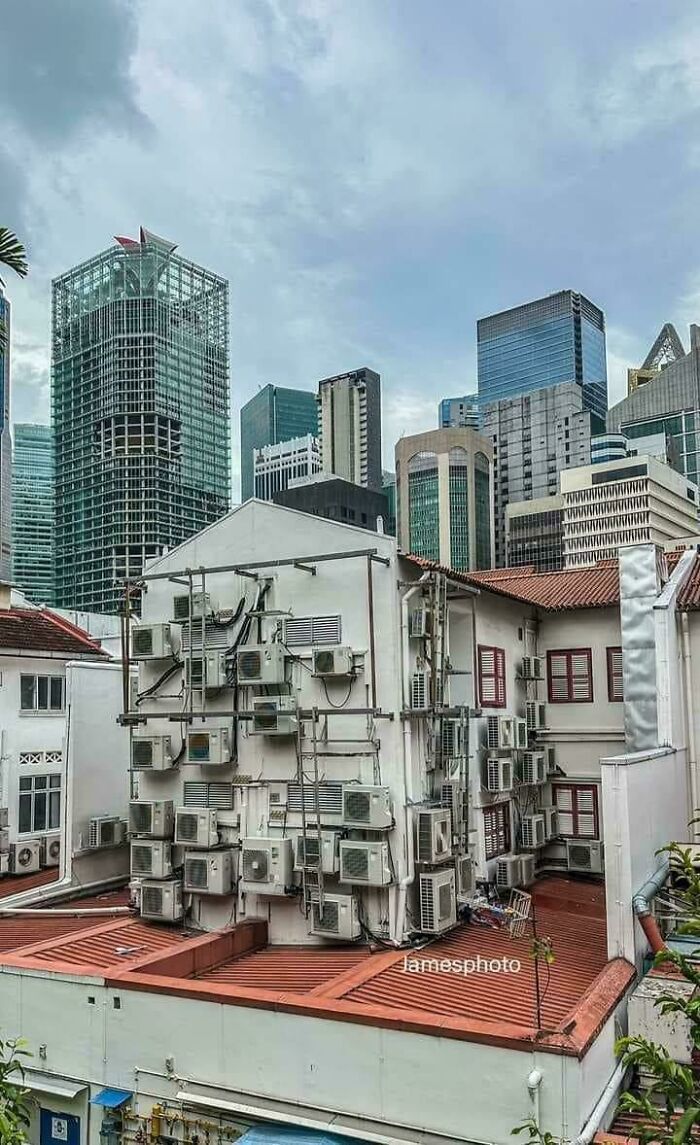 A Random Apartment In Singapore