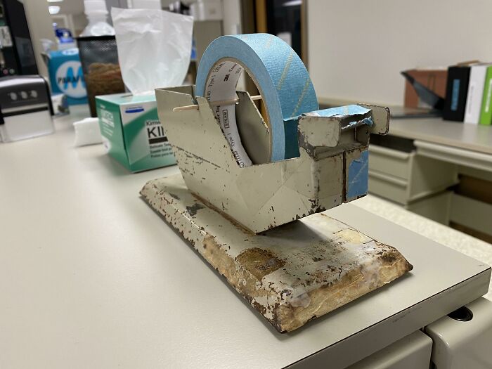 Was Suggested To Post This Here: This Multimillion Dollar Hospital Lab I Work In With Huge Analyzers And New Equipment Manufactured Months Ago Has A Tape Dispenser From 1960-1970 Held Up By A Toothpick/Stir Stick