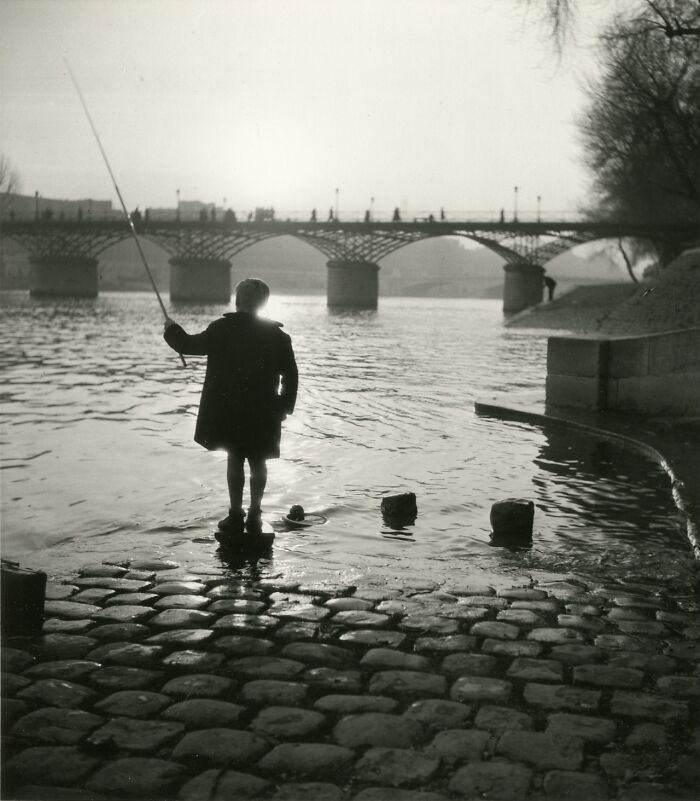 Quai Du Louvre, Paris, Photo By Marcel Bovis, 1946