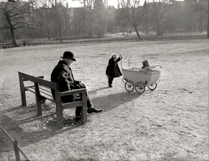 New Year's Eve In The Vondelpark, Opposite The Entrance To Van Eeghenstraat, Amsterdam, 1951 - By Ben Van Meerendonk